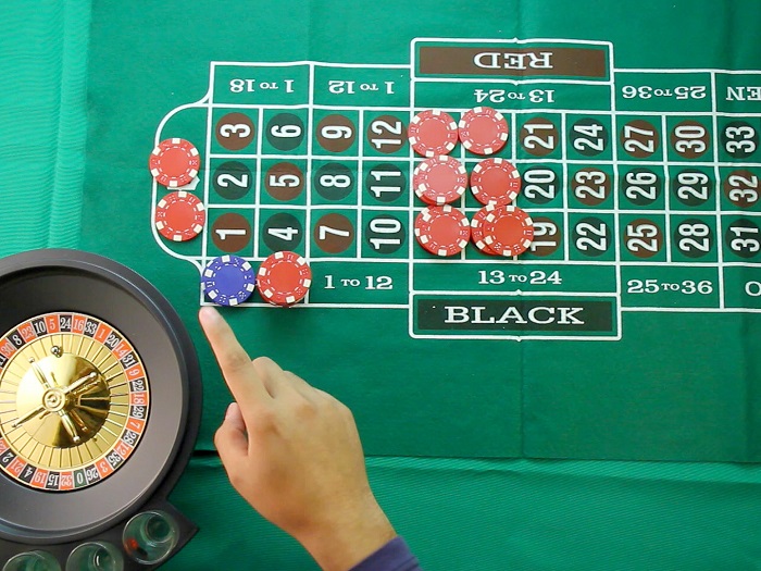 Hướng dẫn toàn diện chơi Roulette: Quy tắc và chiến lược