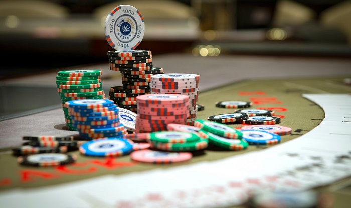 Tìm hiểu sâu về các loại Poker: Texas Hold'em, Omaha, và hơn thế nữa